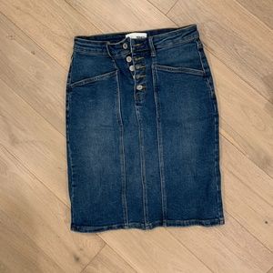 denim skirt